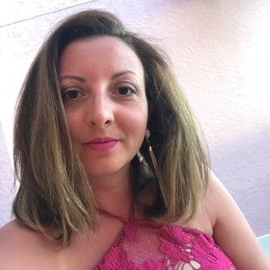 Meet your Posher, Sharon